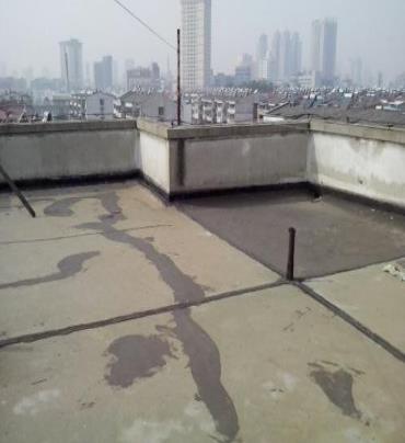 长泰漏水维修 楼顶漏水是什么原因，楼顶漏水维修方法是什么?